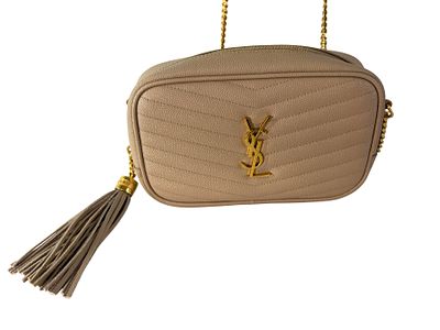 Saint Laurent Mini Lou Camera Bag in Beige Pebbled Leather. S/MSSS 
Masterfully crafted in beige 
