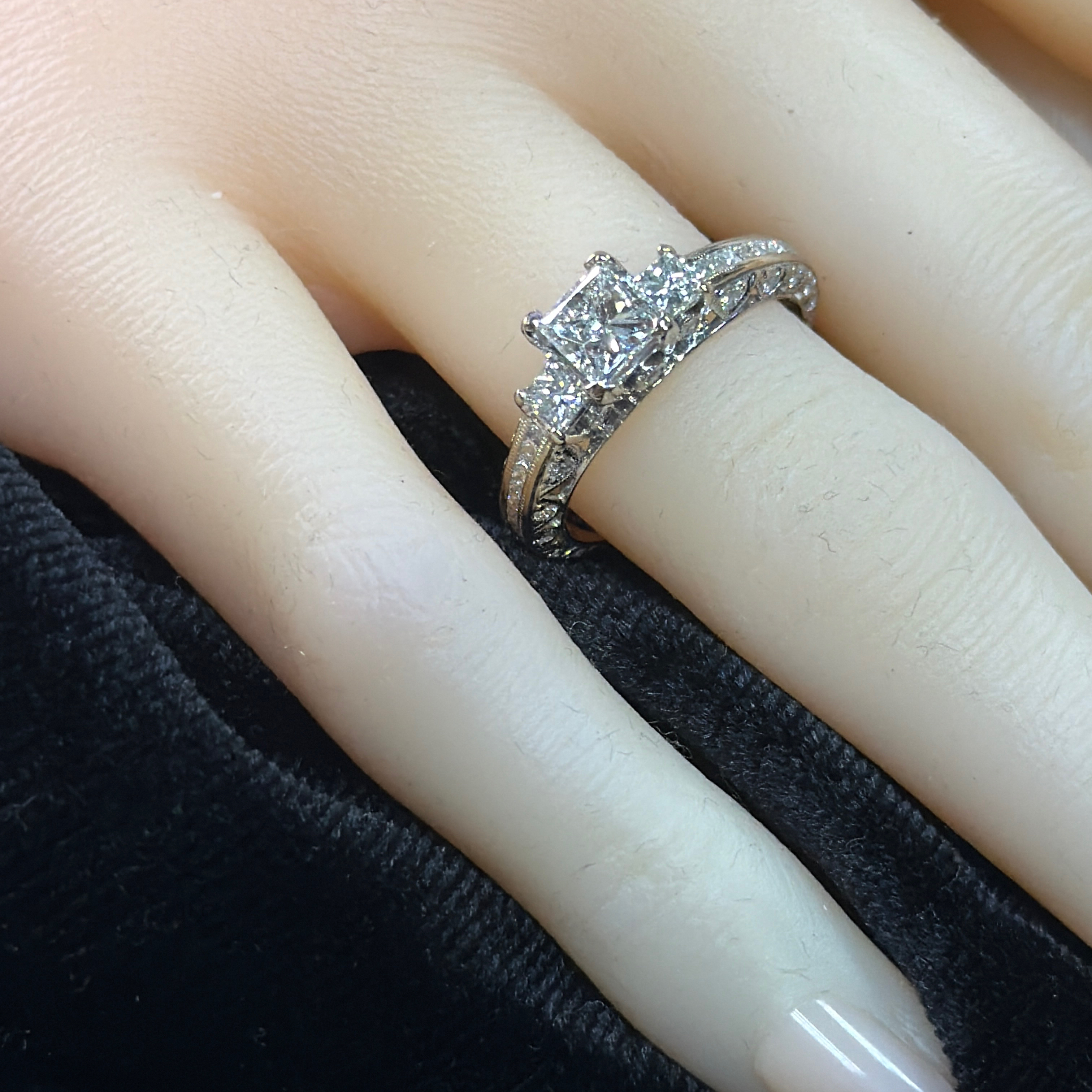 Natural Diamond Engagement Ring