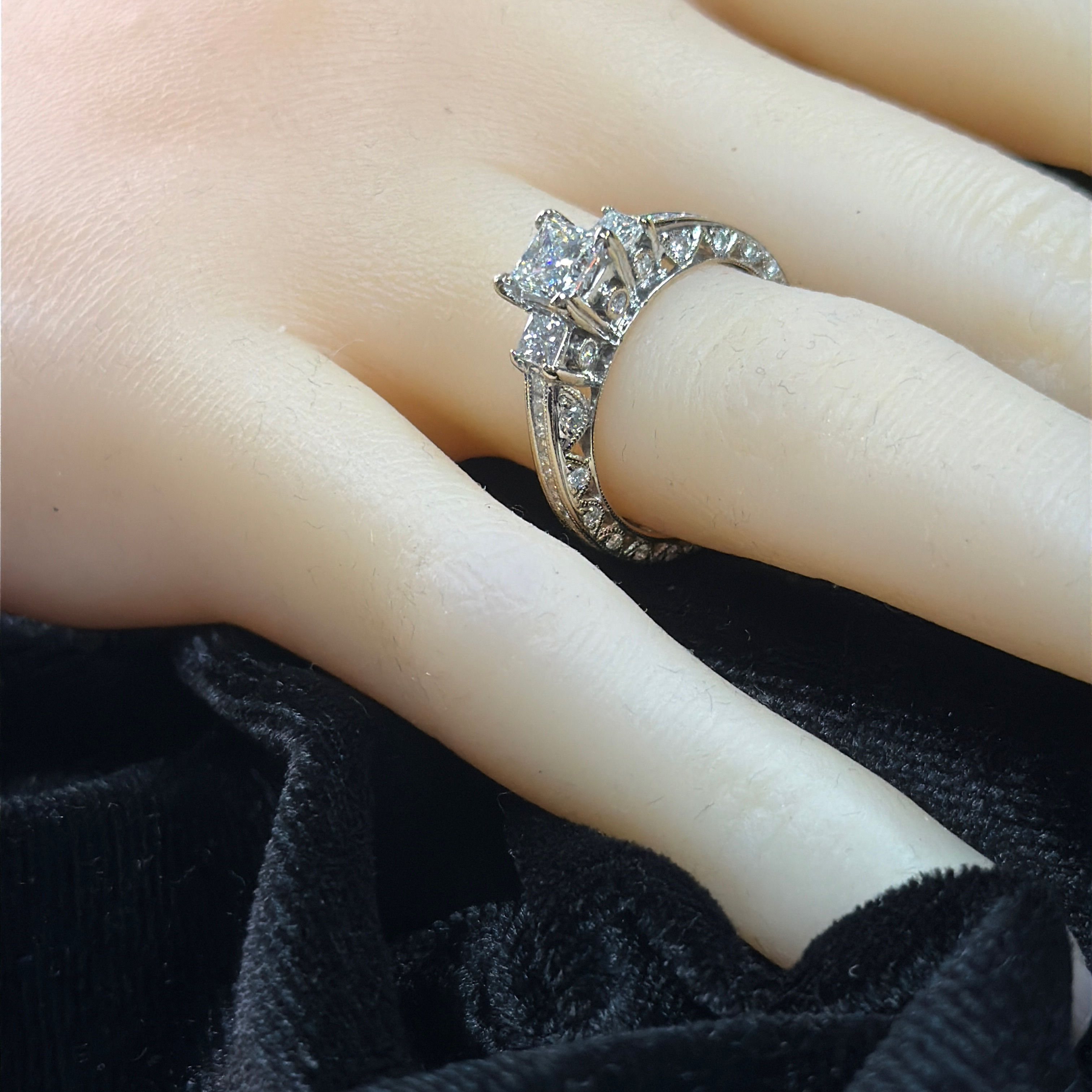 Natural Diamond Engagement Ring