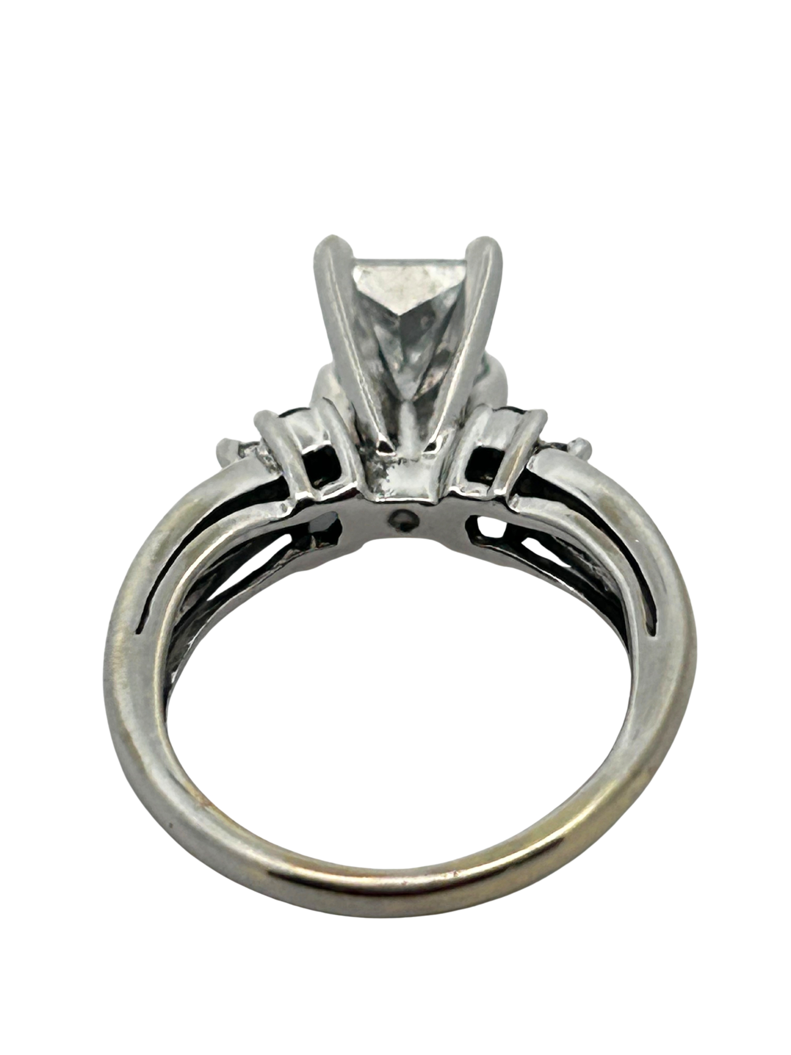 1 Carat Princess cut Diamond Engagement Ring