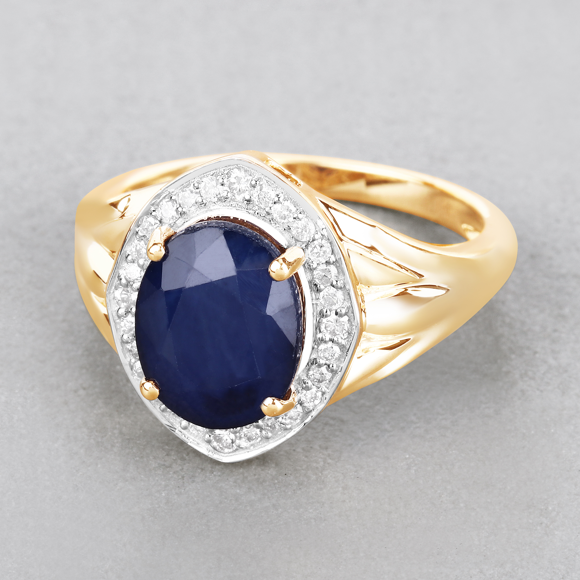 Natural Blue Sapphire and Diamond Ring