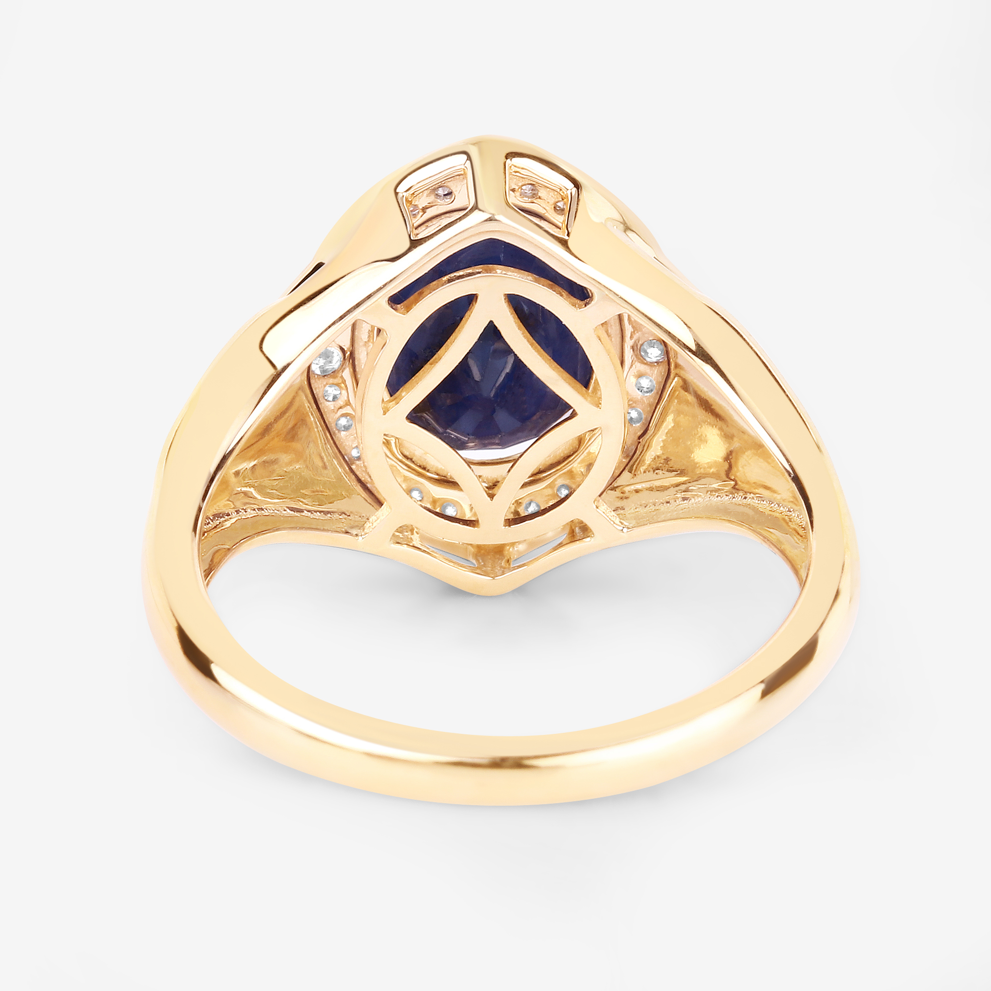 Natural Blue Sapphire and Diamond Ring