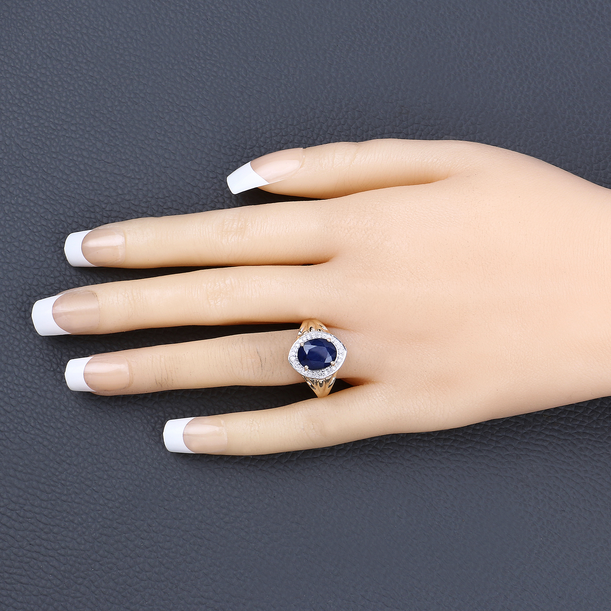 Natural Blue Sapphire and Diamond Ring