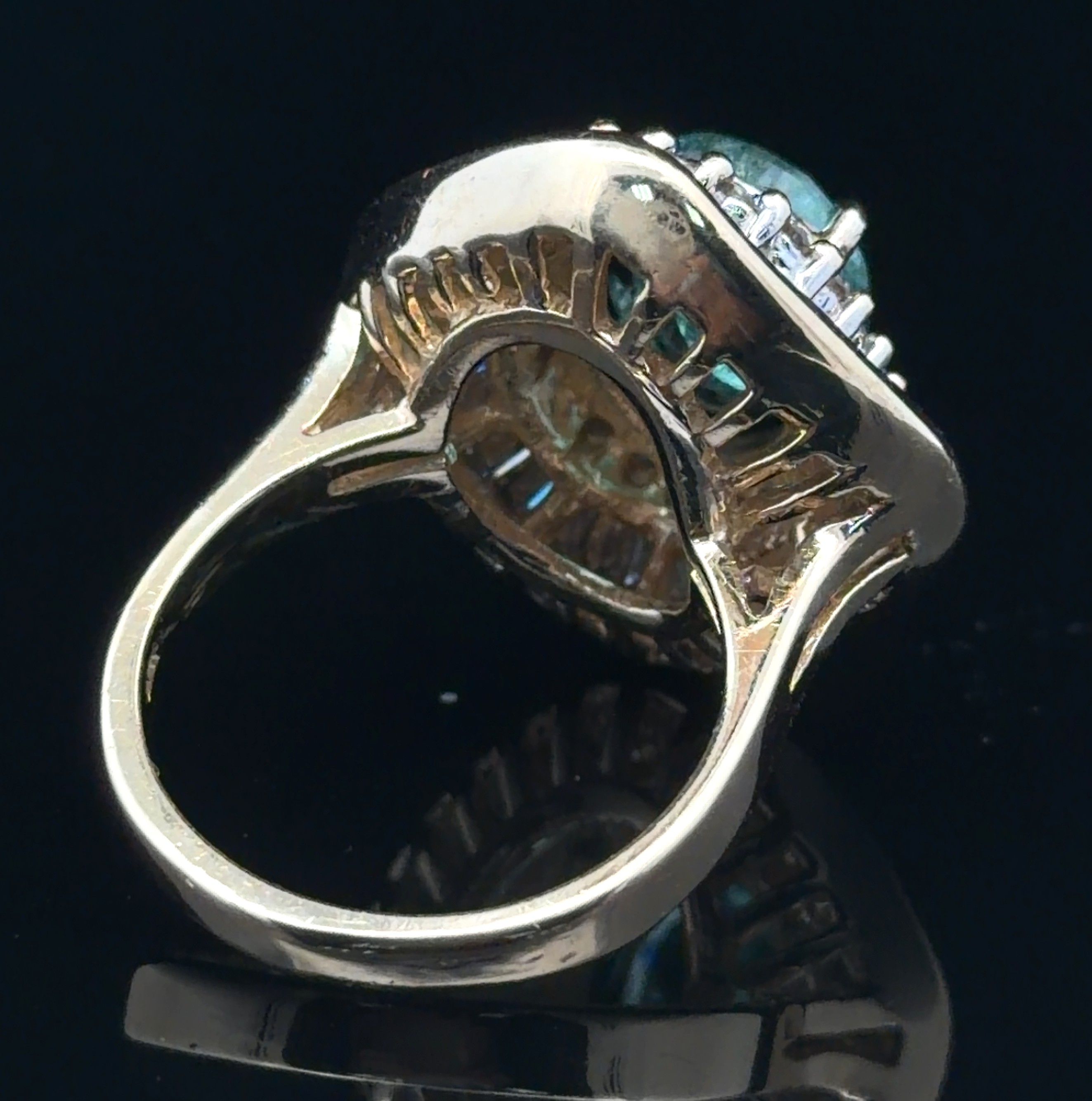 Natural Emerald and Diamond Ring