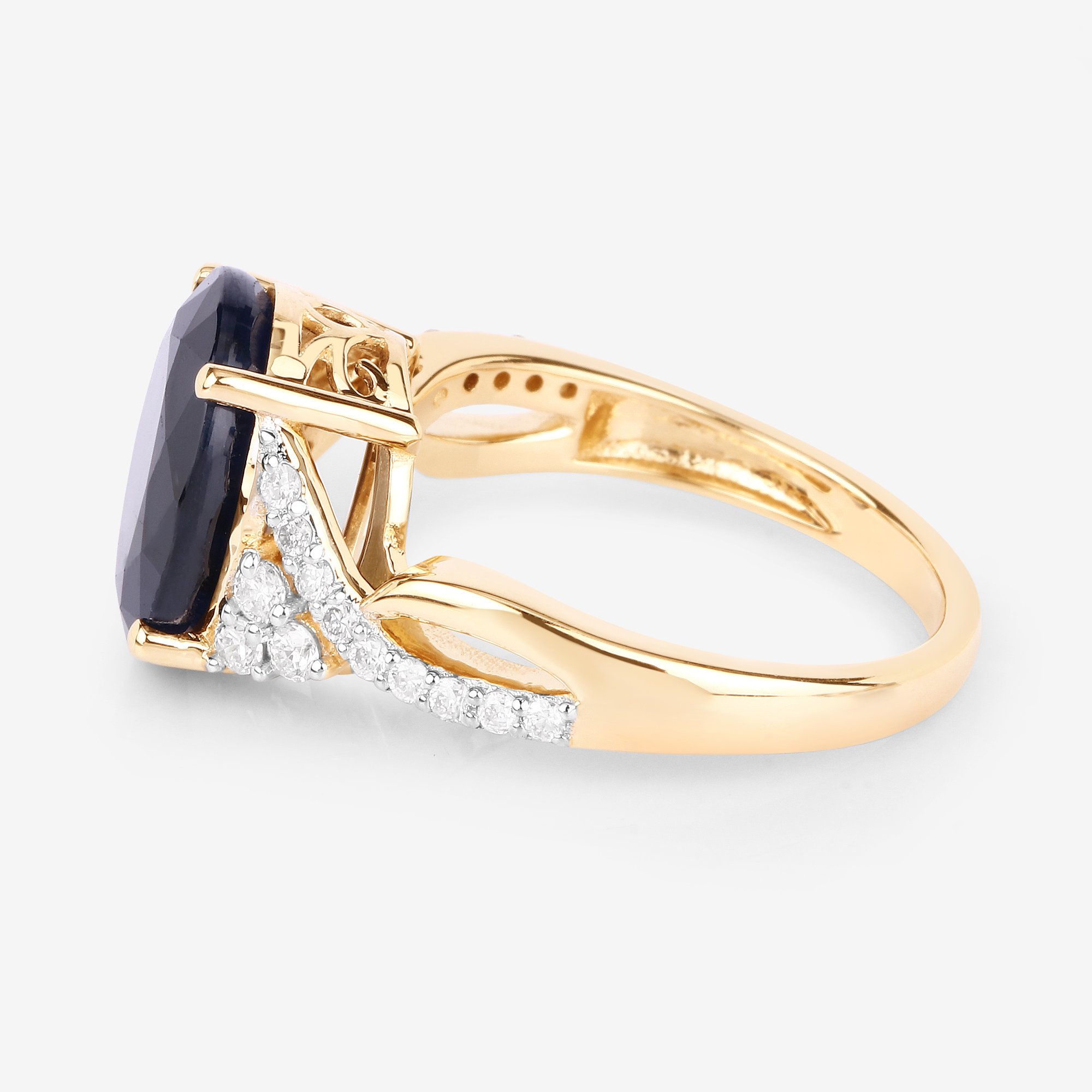 Natural Blue Sapphire and Diamond Ring