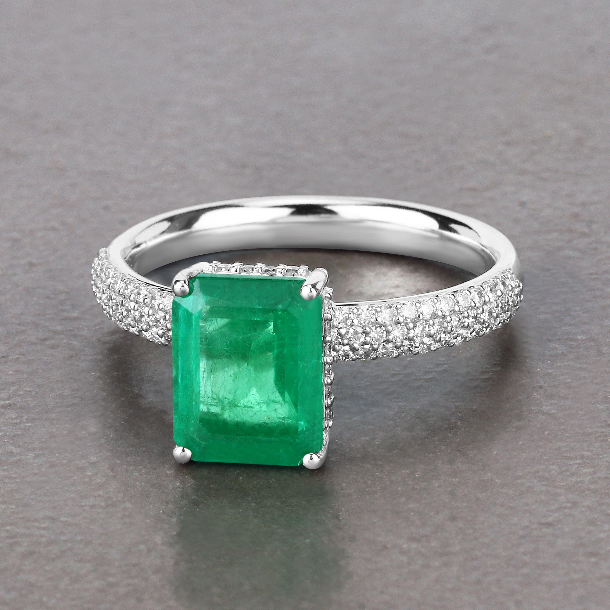 IGI Certified Zambian Emerald and Natural Diamond Ring