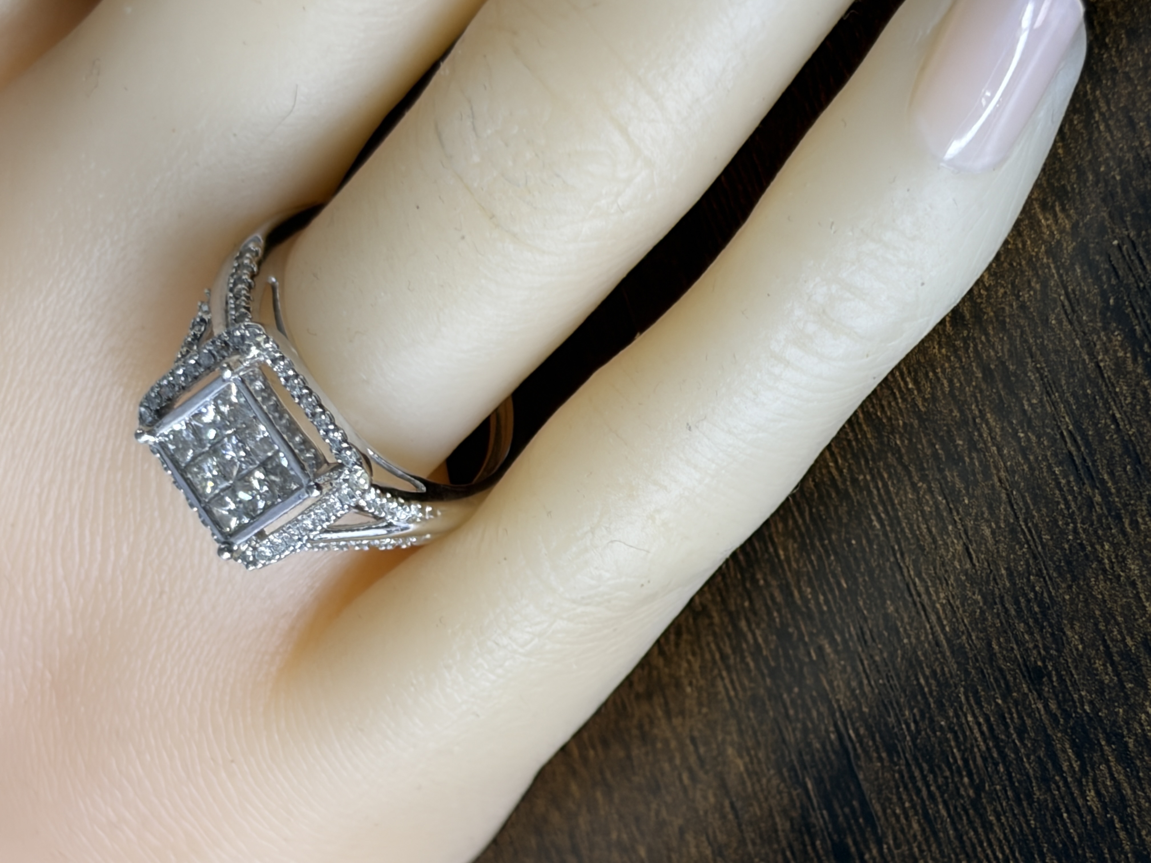 1.00 Carat Invisible Set Diamond Ring