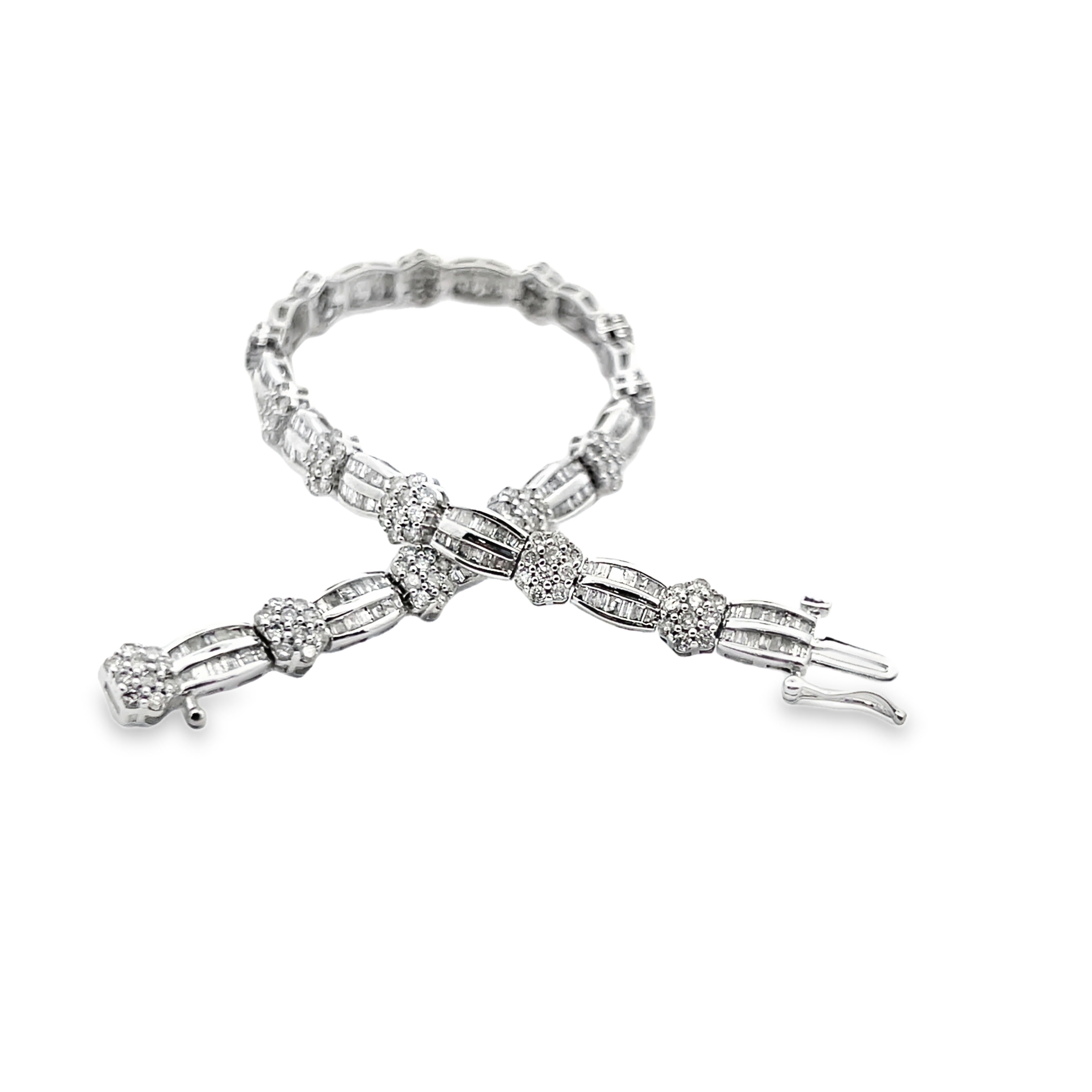 White Gold Diamond Alternating Link Bracelet