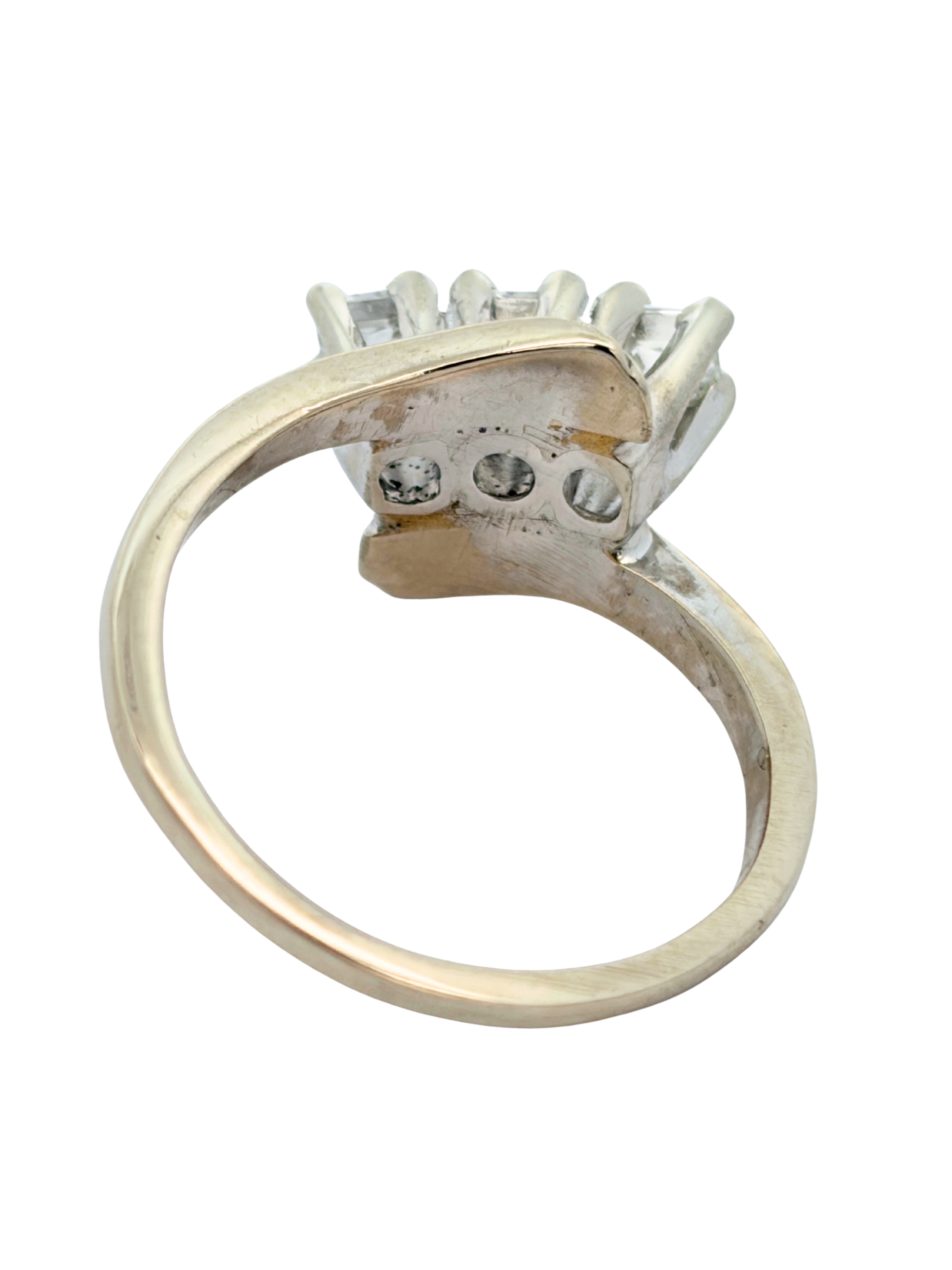 Vintage 14K 3 Diamond Ring