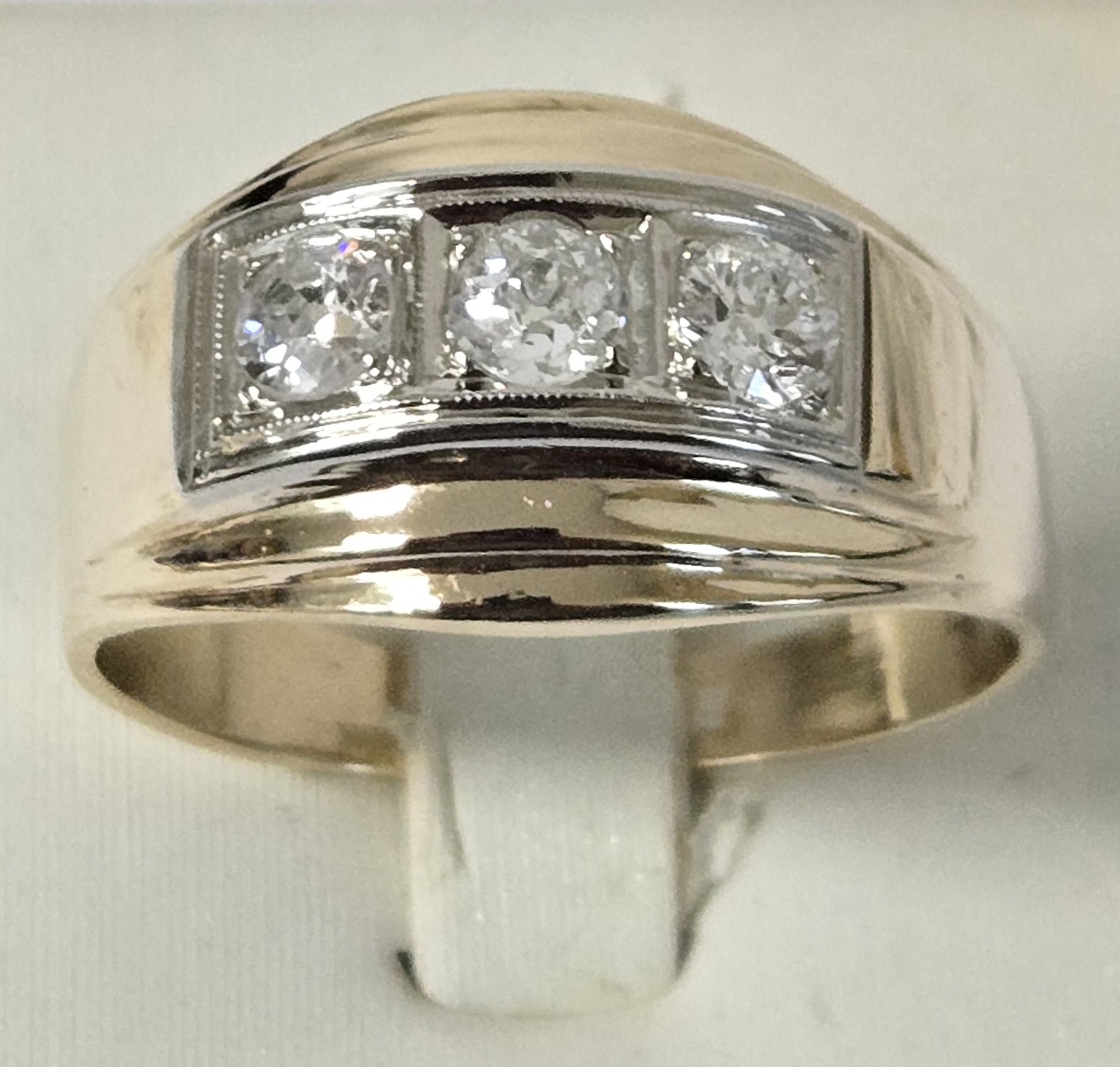 14K European Cut 3 Diamond Ring
