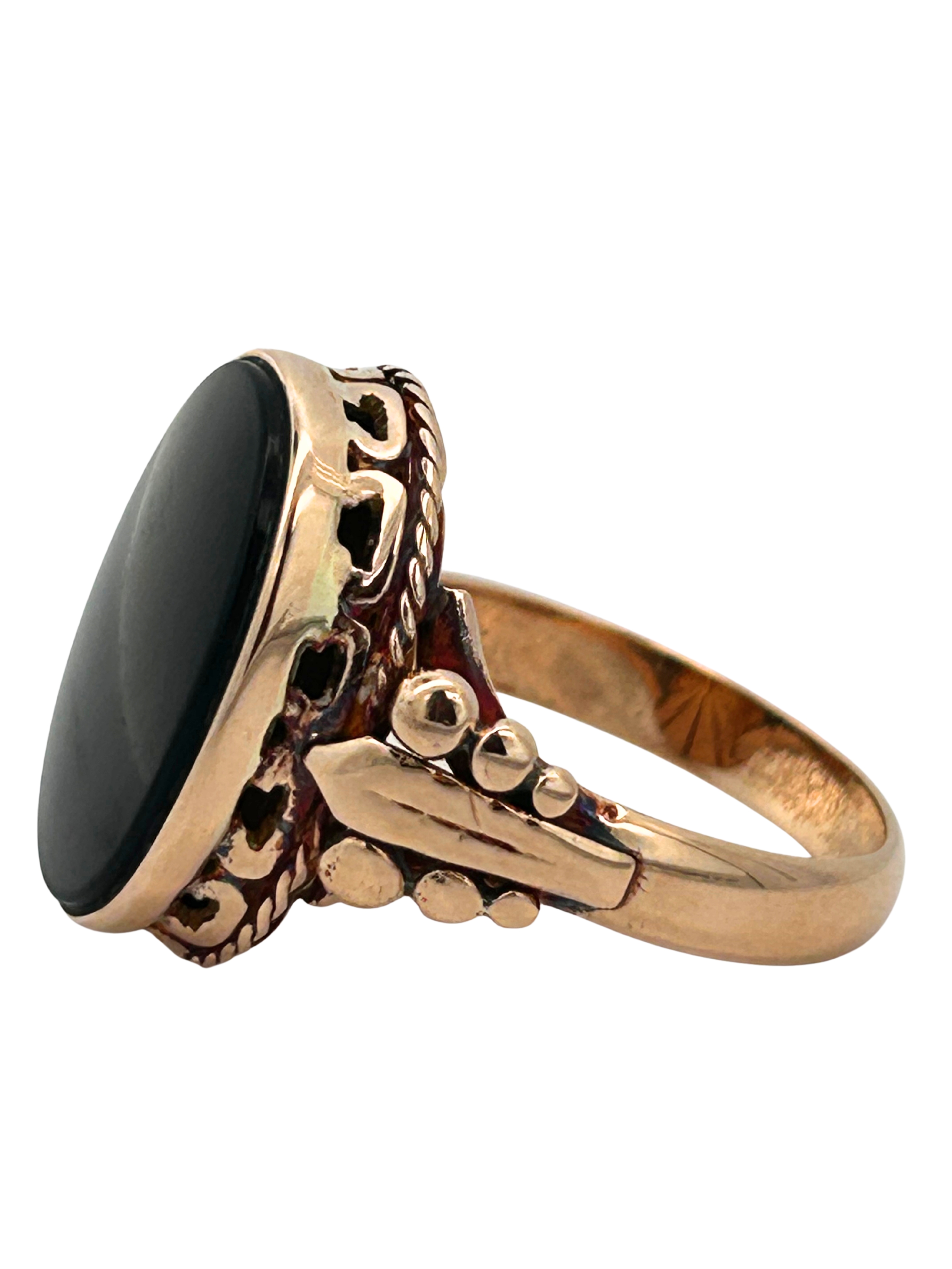 Ladies Onyx Ring