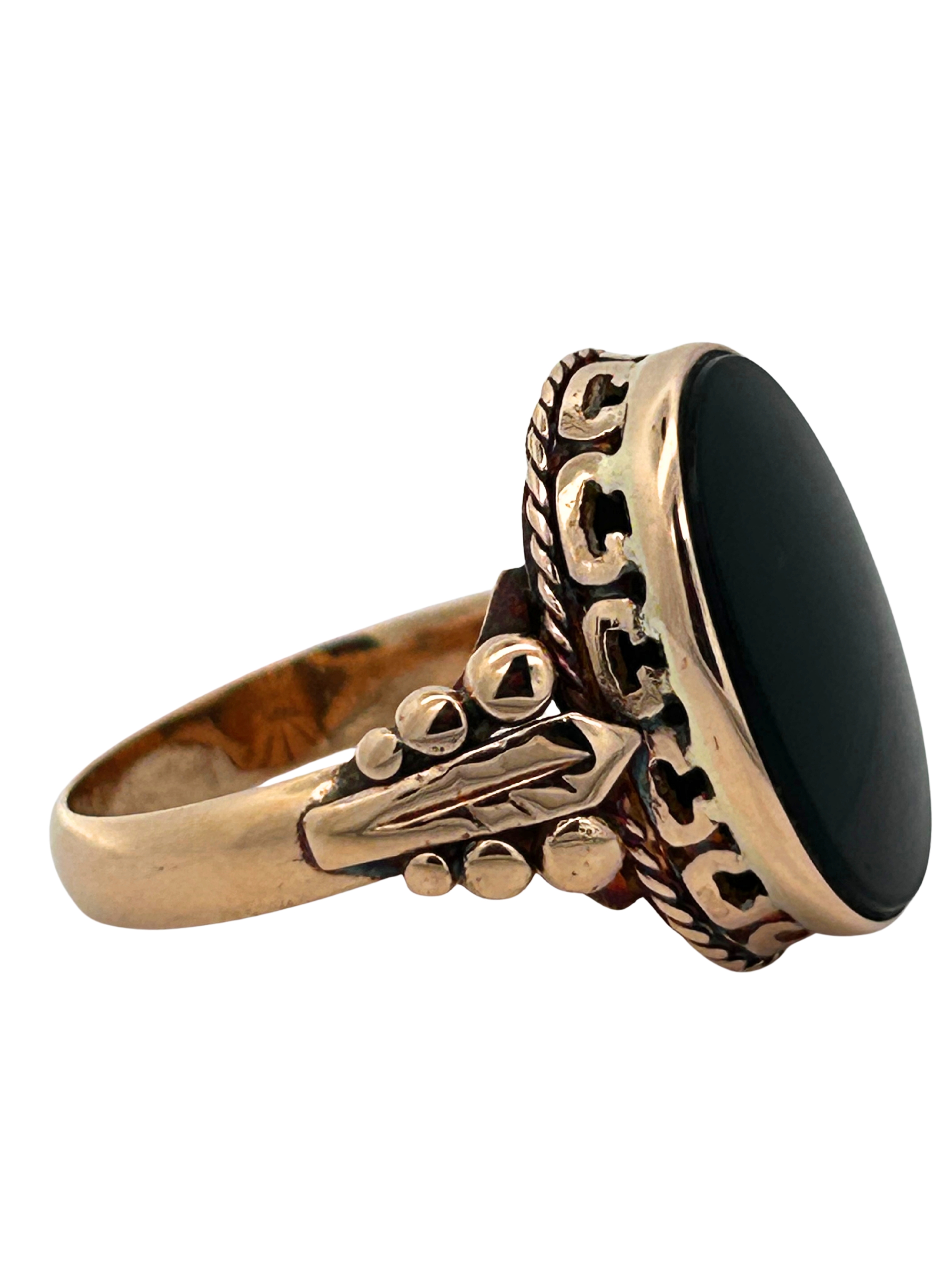 Ladies Onyx Ring