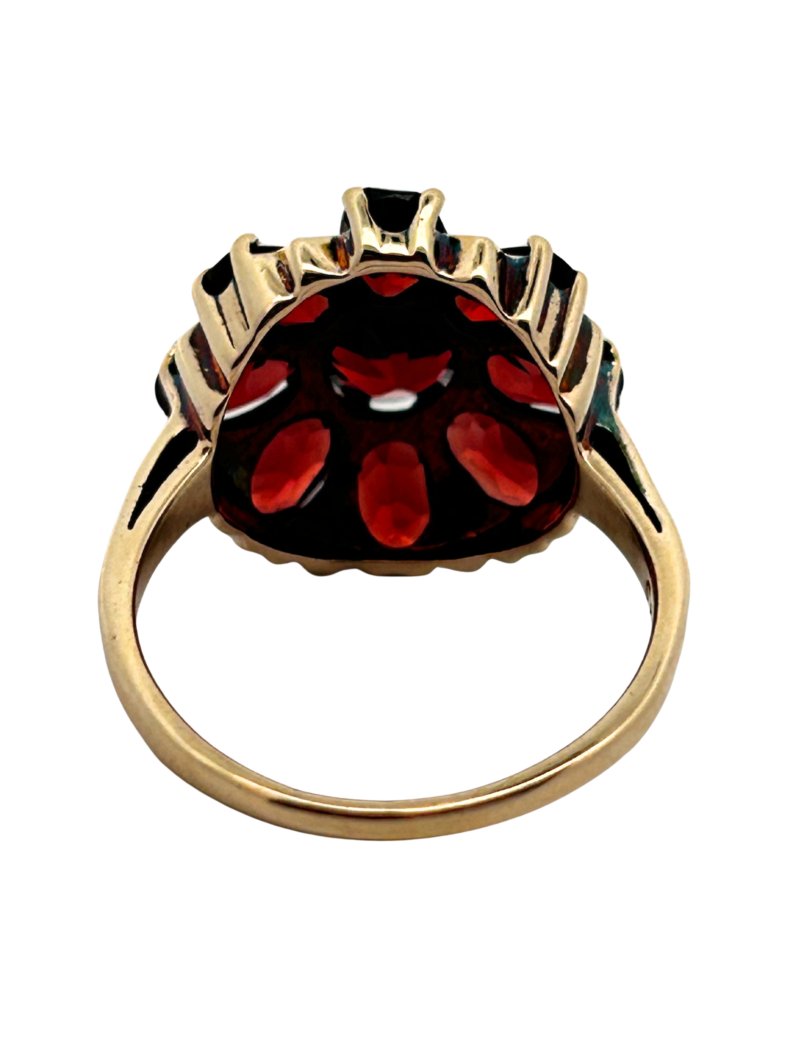 Ladies Garnet Ring