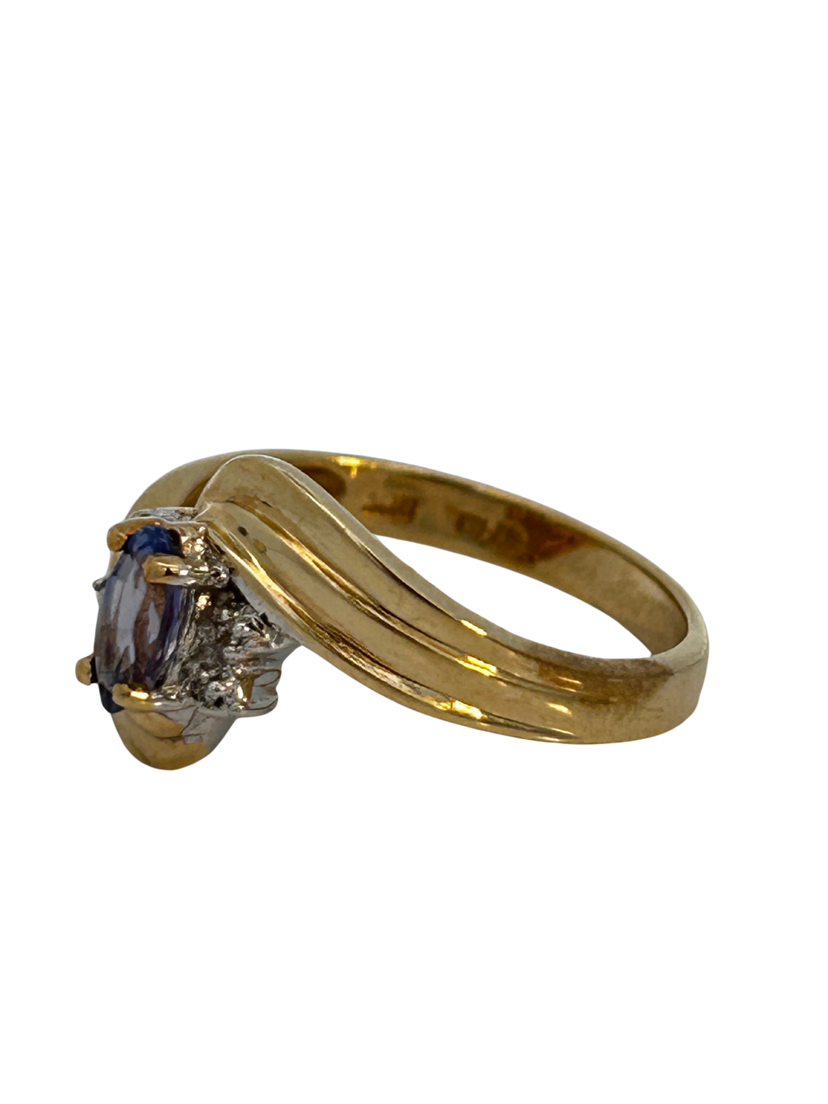 10K Yellow Gold Tanzanite & Diamond Ring