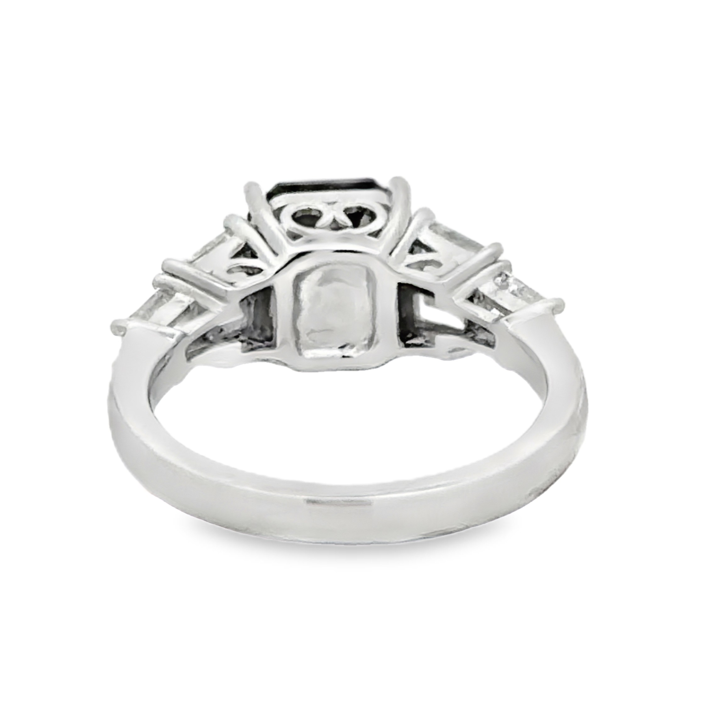 GIA Certified No Heat Sapphire & Natural Diamond Ring by Oscar Friedman