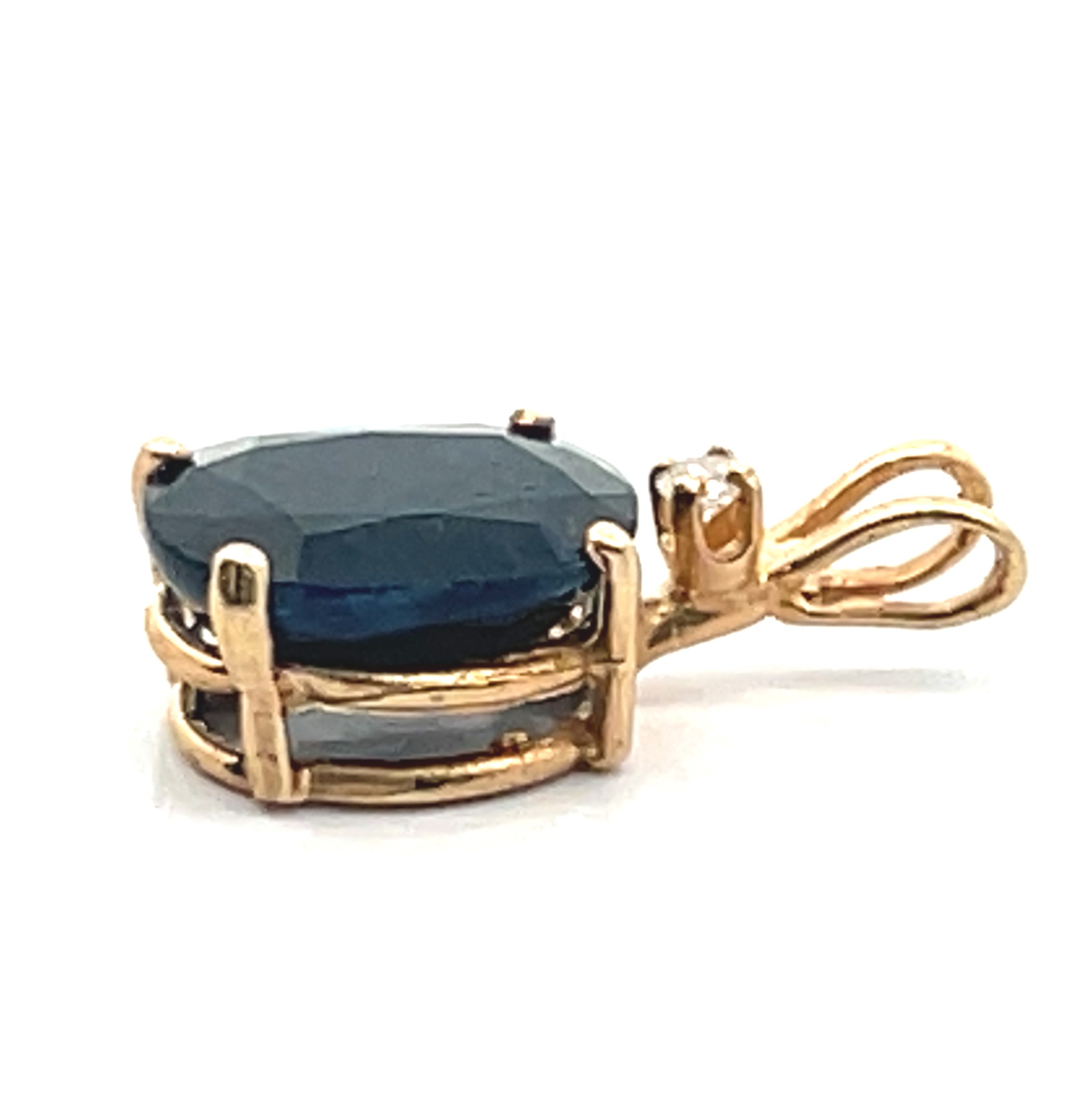 Blue Sapphire Diamond Pendant