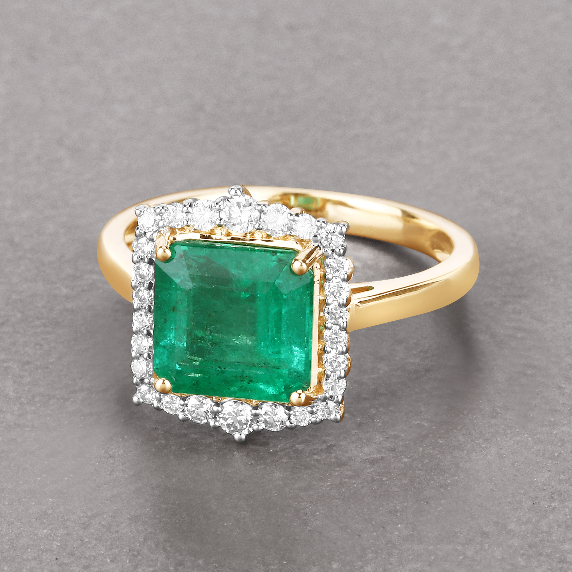 IGI Certified 2.62 CT Emerald and Natural Diamond Ring