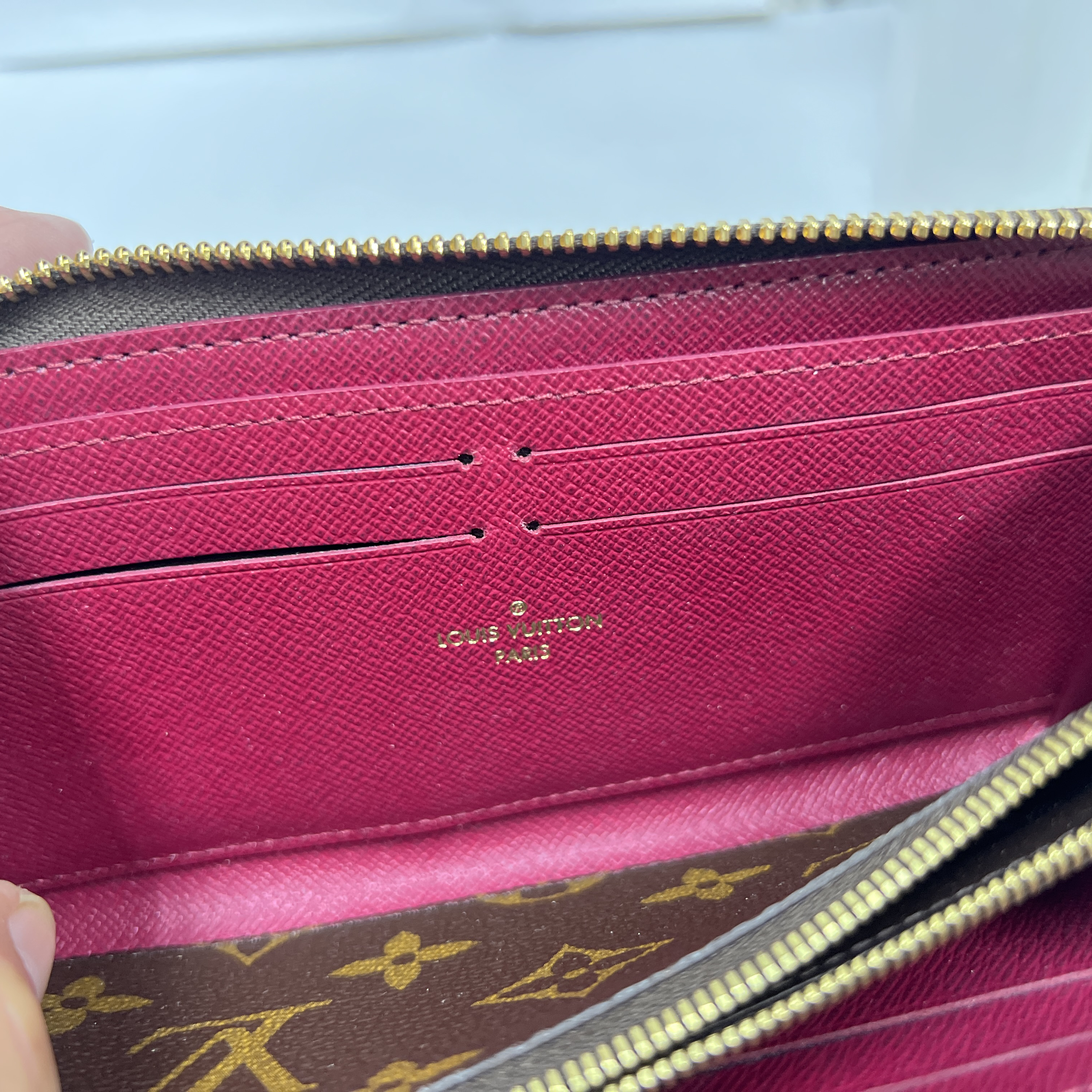 Louis Vuitton Monogram Canvas Zippy Wallet