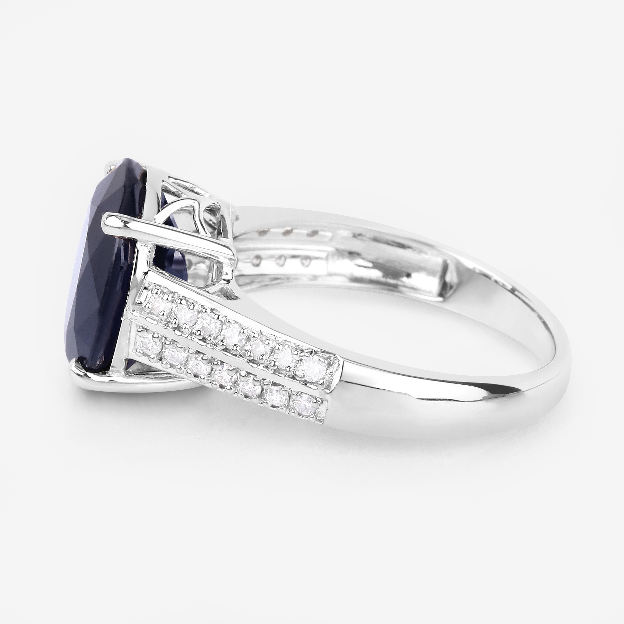 Natural Blue Sapphire Ring with Diamond Shoulders