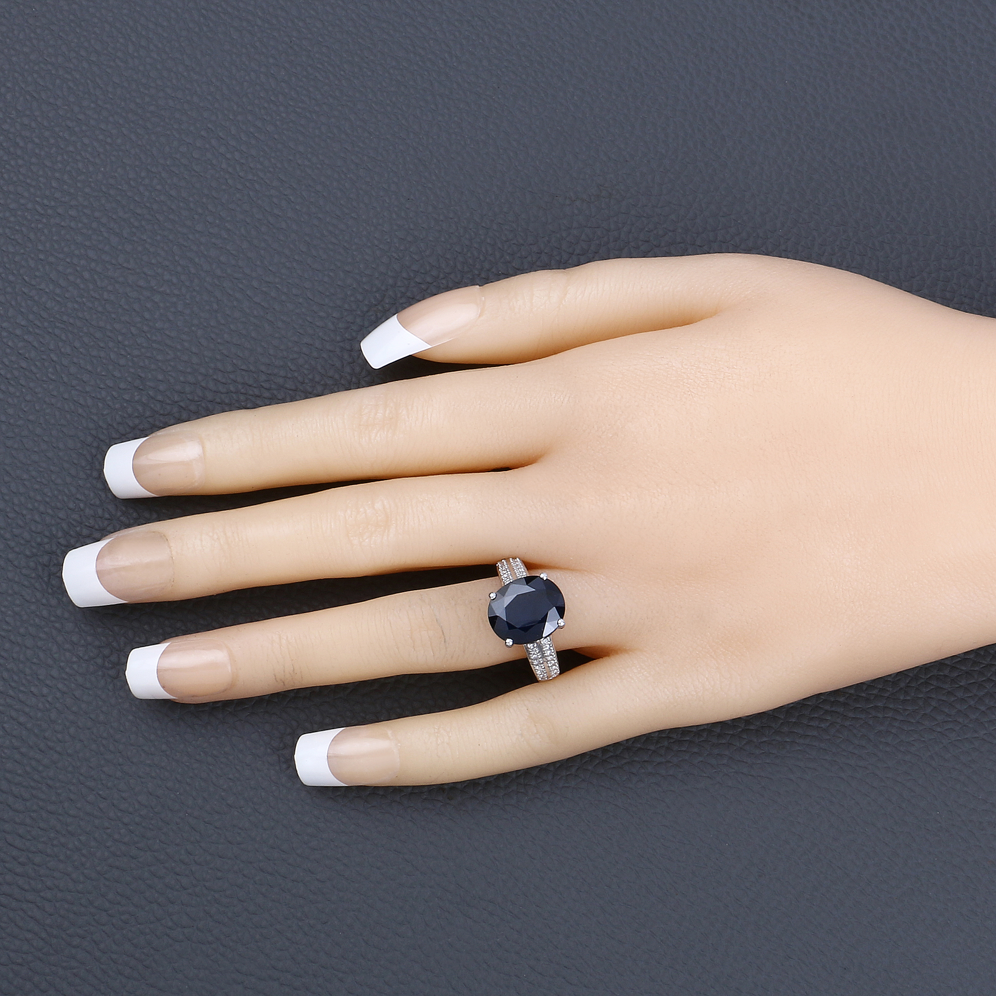 Natural Blue Sapphire Ring with Diamond Shoulders