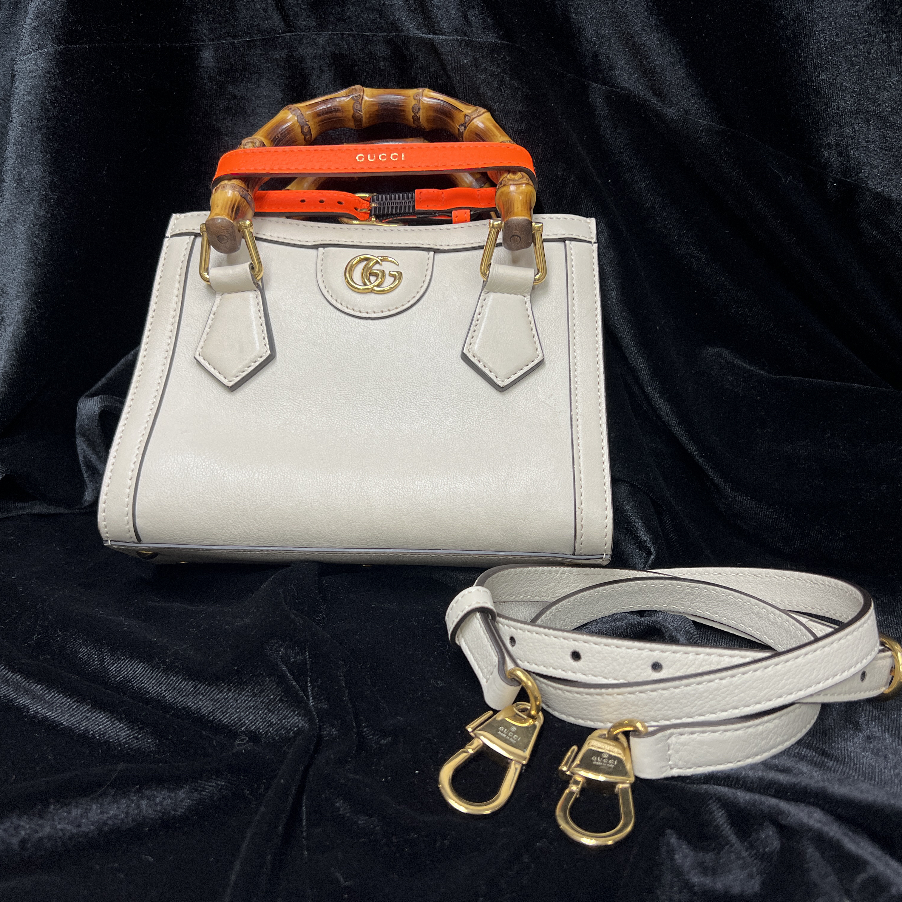 Gucci Diana Small Tote Bag in White
