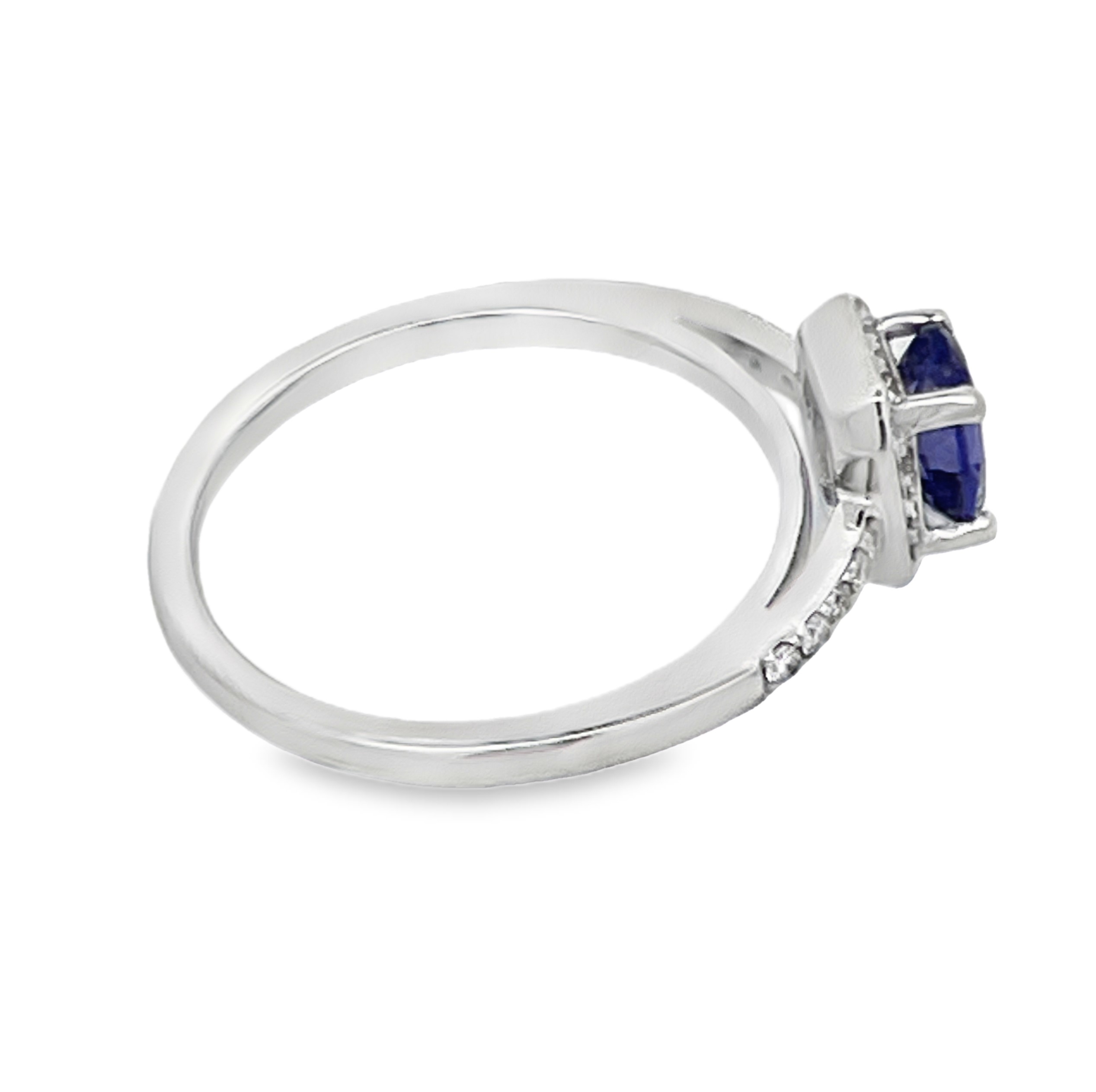Natural Tanzanite & Diamond Ring