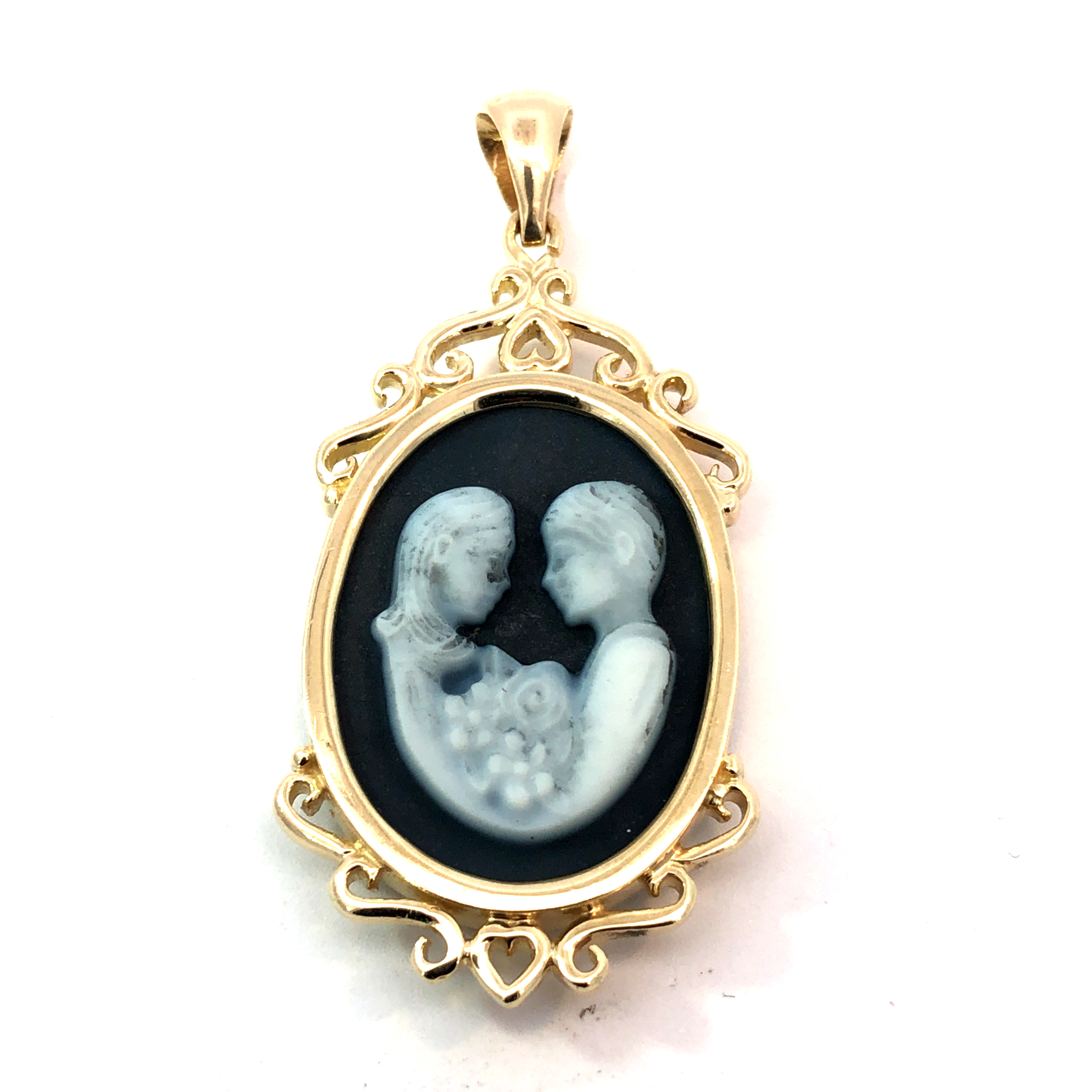 Young Lovers Cameo Pendant