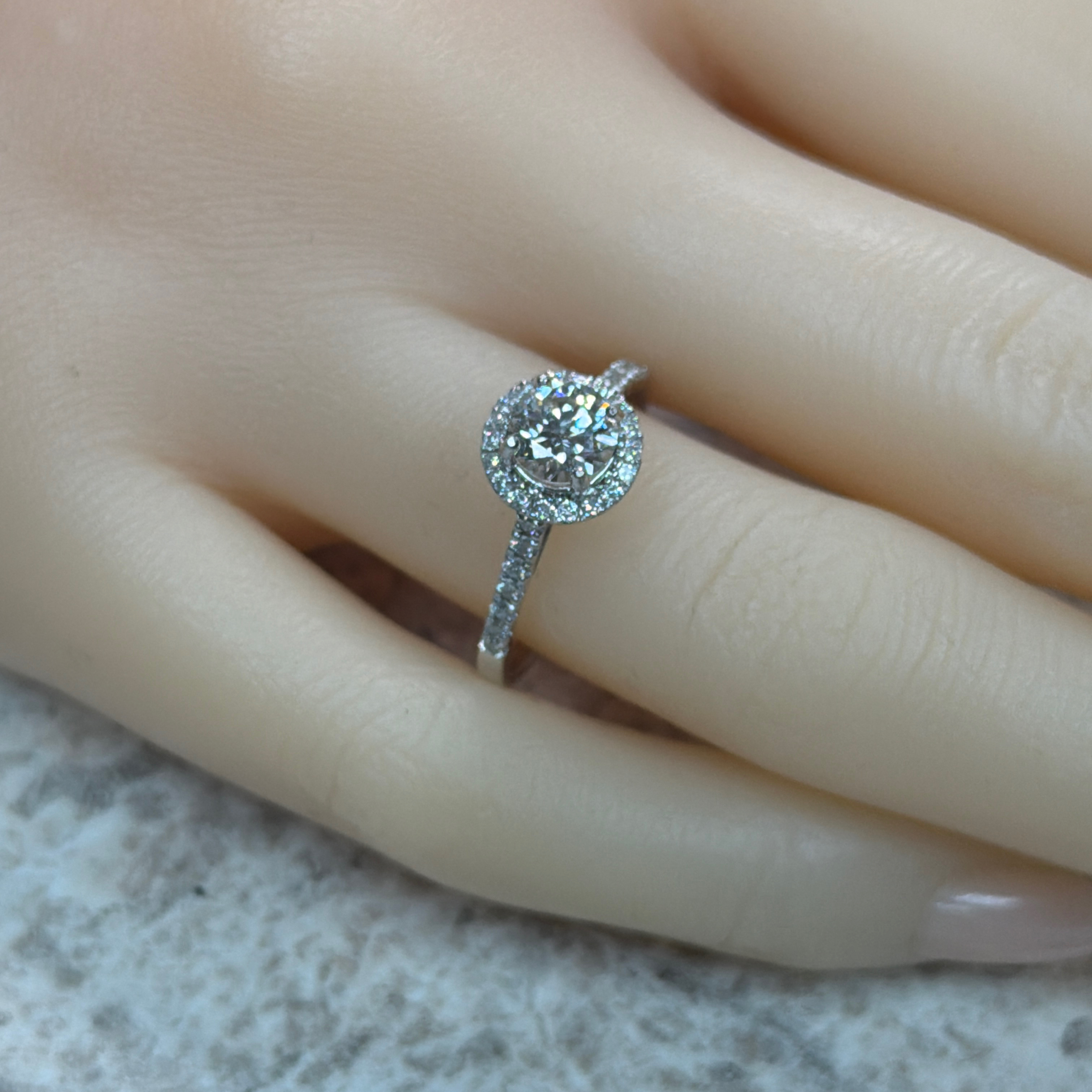 Natural Diamond Engagement Ring
