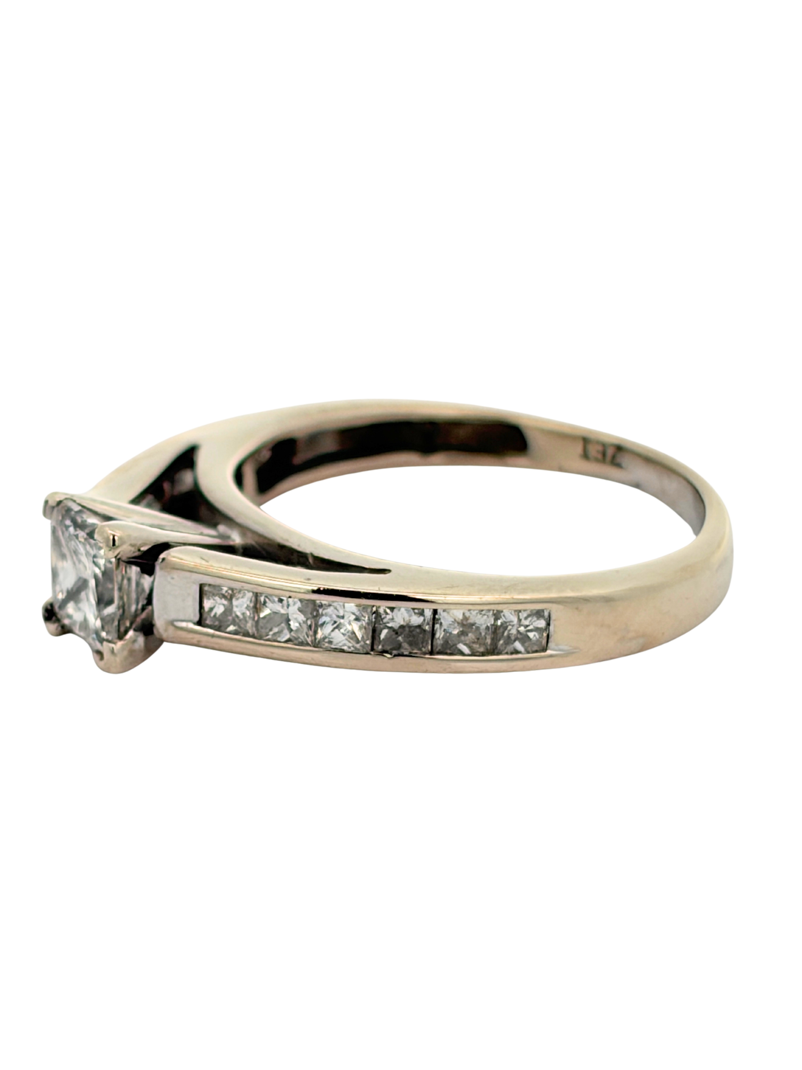 14K Princess Cut Diamond Engagement Ring