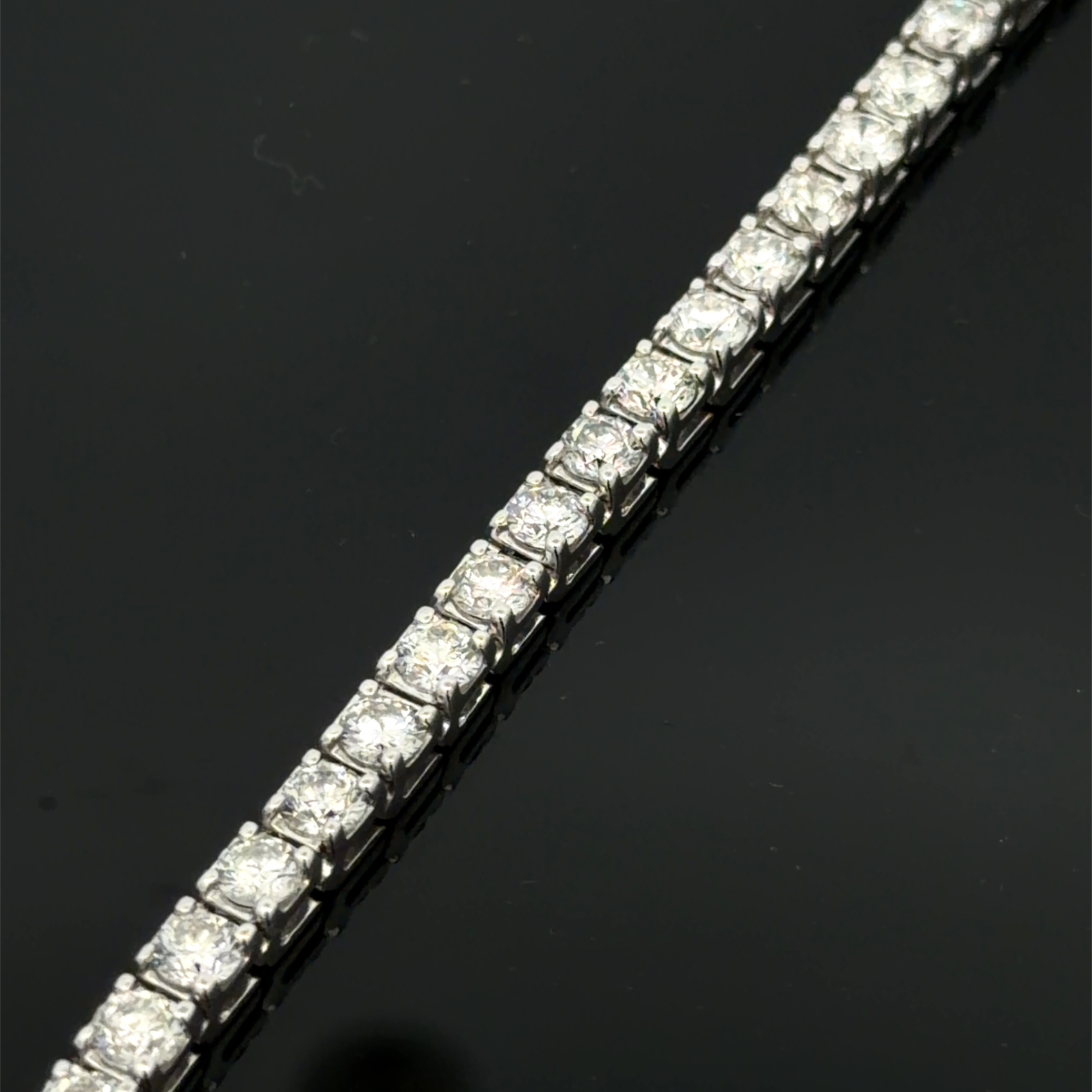 7.00 CTW Round Natural Diamond Line Tennis Bracelet