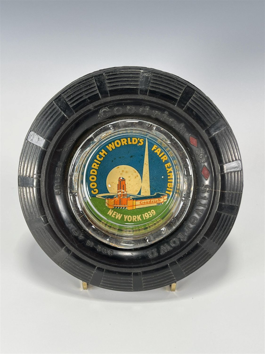 Lot 294 GOODRICH WORLDS FAIR NEW YORK 1939 ASHTRAY Converse Auctions