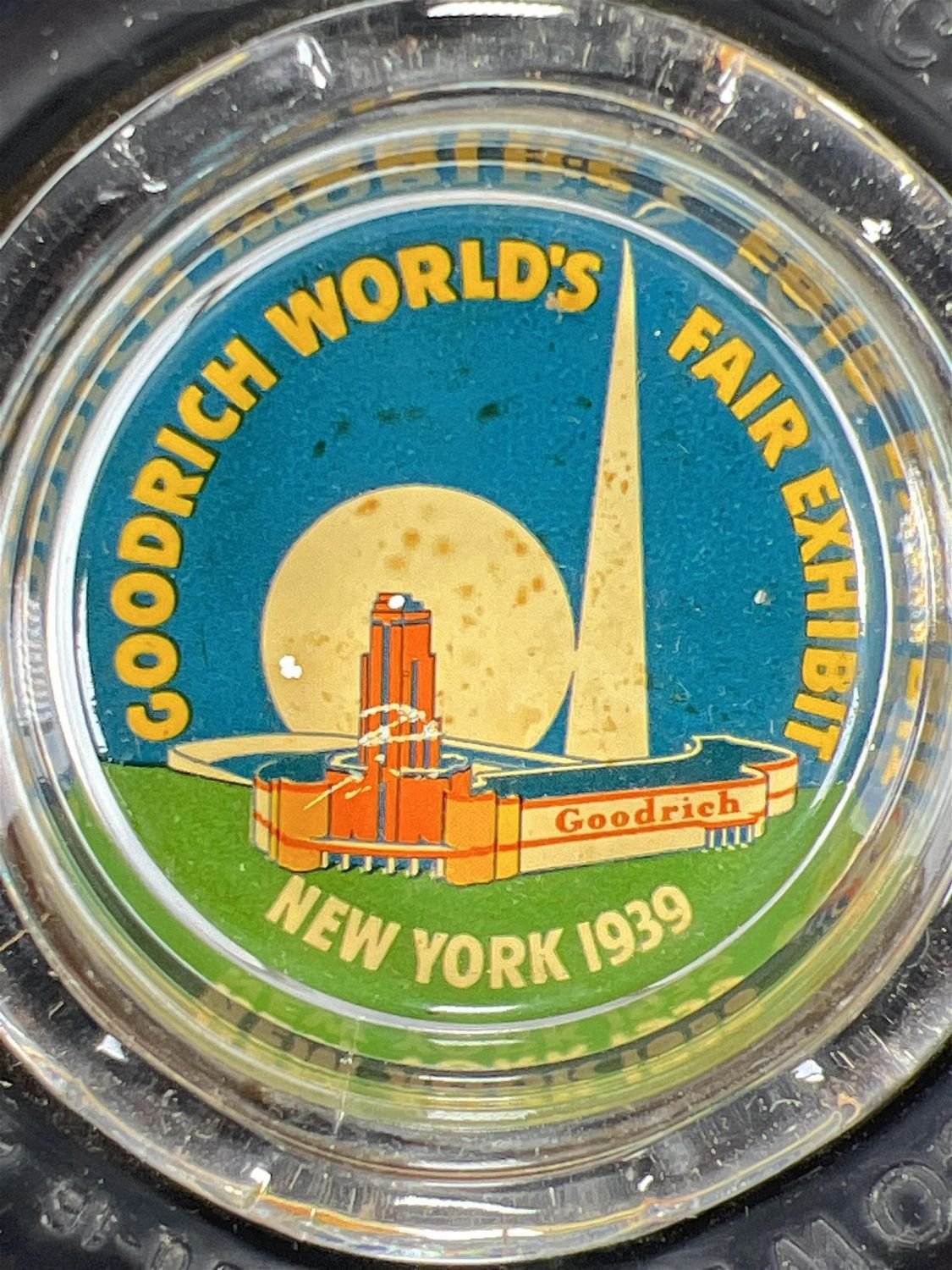 Lot 294 GOODRICH WORLDS FAIR NEW YORK 1939 ASHTRAY Converse Auctions