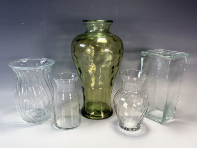 LOT OF GLASS VASES 
7" X 13 1/2" 
Shipping: 
Shipping and handling in the 