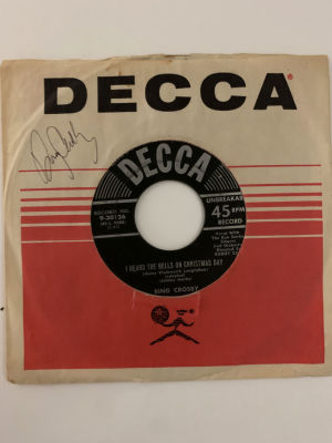 Bing Crosby signed 45 RPM. Bing Crosby ‎signed 45 RPM– Christmas Is a-Comin' May God Bless You- 
