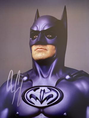 Batman & Robin George Clooney signed photo. Batman & Robin signed photo autographed by George 