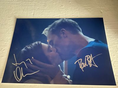 WandaVision Elizabeth Olsen and Paul Bettany signed photo. 8x10 inches