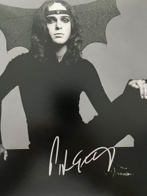 Peter Gabriel signed photo. 8x10 inches
