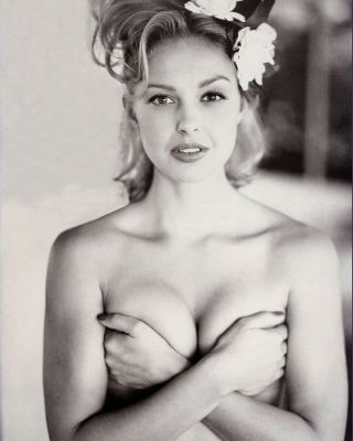 Ashley Judd reprint photo. Ashley Judd is an American actress. She grew up in a family of 