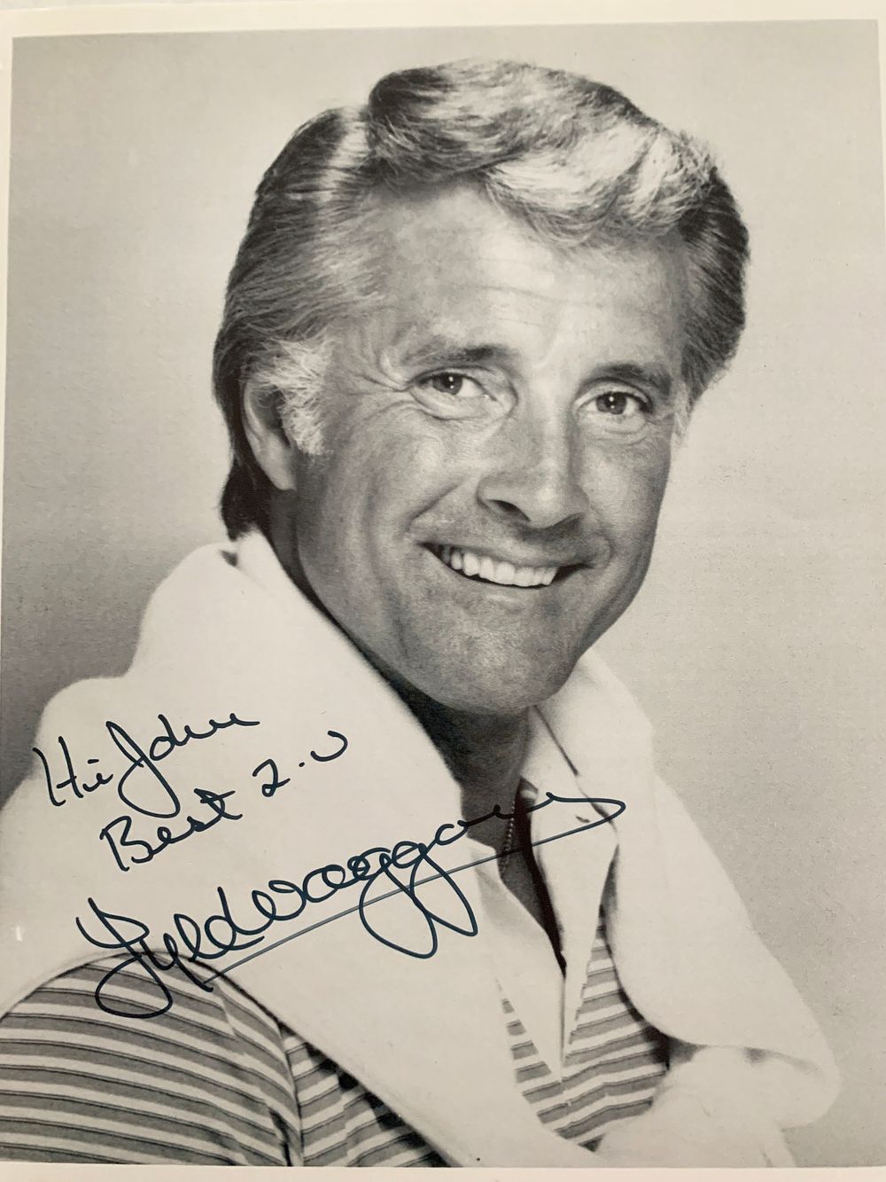Wonder Woman Lyle Waggoner signed photo. Lyle Waggoner signed photo. 8 x 10 inches.