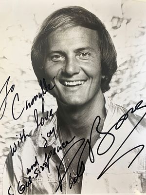 Singer Pat Boone signed photo. Pat Boone signed photo. 8x10 inches