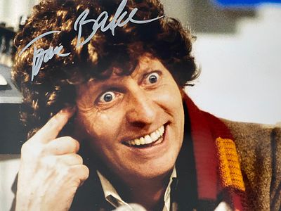Doctor Who Tom Baker signed photo. 8x10 inches