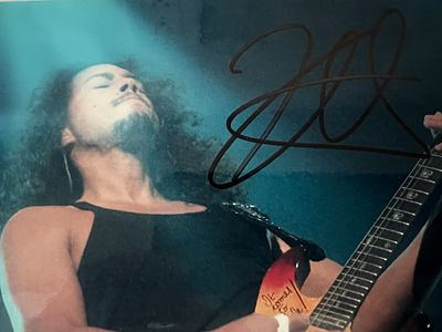 Metallica Kirk Hammett signed photo. 4x6 inches
