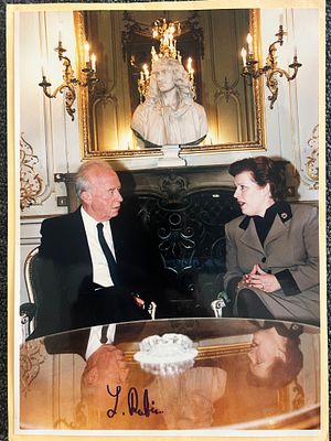 Prime Minister of Israel Yitzhak Rabin signed photo. 7x10 inches