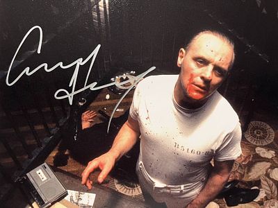 Silence of the Lambs Anthony Hopkins signed photo. 8 x 10 inches