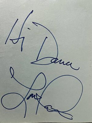 Airplane actress Lorna Patterson autograph. 4 x 6 inch