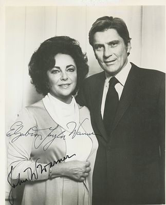 Elizabeth Taylor and John Warner signed photo. Elizabeth Taylor and John Warner autographed