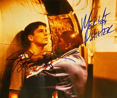 O Josh Hartnett and Mekhi Phifer signed movie photo. O signed movie photo autographed by Josh 