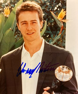 Fight Club Ed Norton signed photo. Ed Norton signed photo. 8X10 Inches