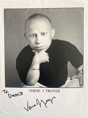 Austin Powers Verne Troyer signed photo. 8x10 inches