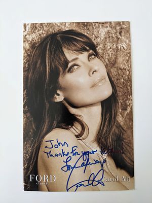 Model Carol Alt signed photo card. Carol Alt signed photo card. 6x9 inches